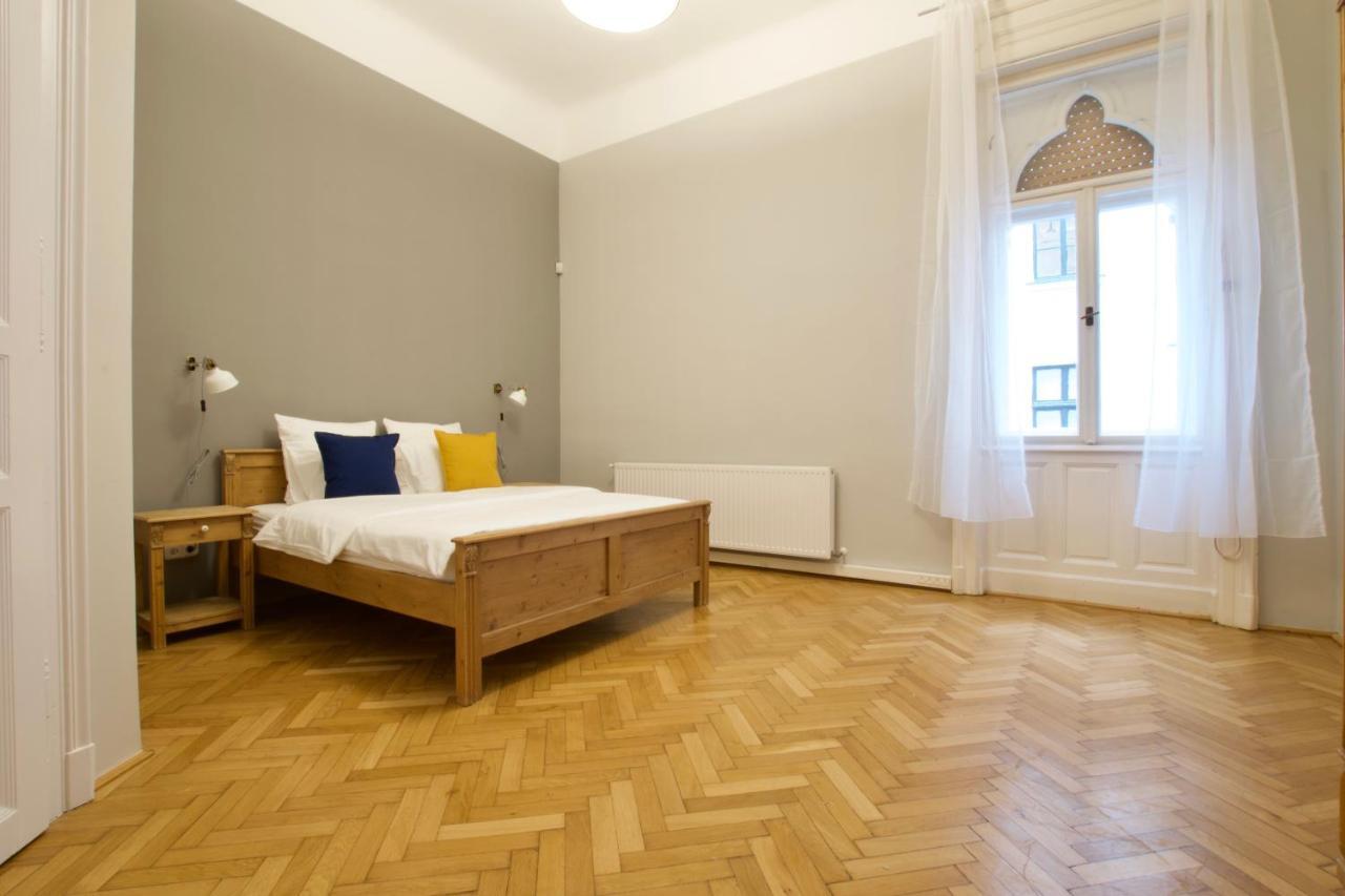 Budget By Hi5 - Palace Quarter Appartement Boedapest